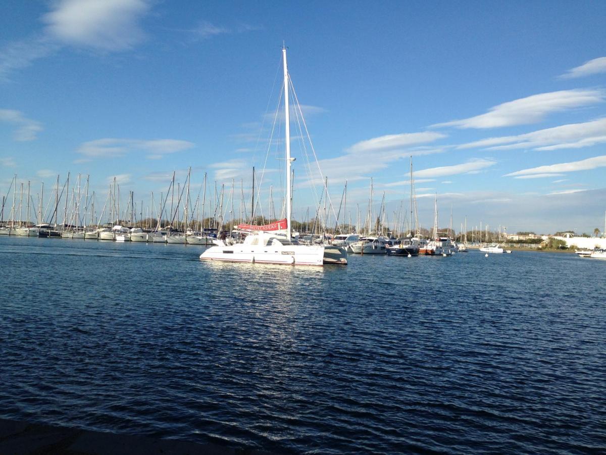 Studio - Les Pieds Dans L'Eau Agreable En Toutes Saisons 4 Couchages - Climatisation - Parking Prive - Piscine Sur Mer - Vue Magnifique Et Rare - Situation Optimum - Les Argonautes - Ile Des Pecheurs - Cap D'Agde Exterior foto