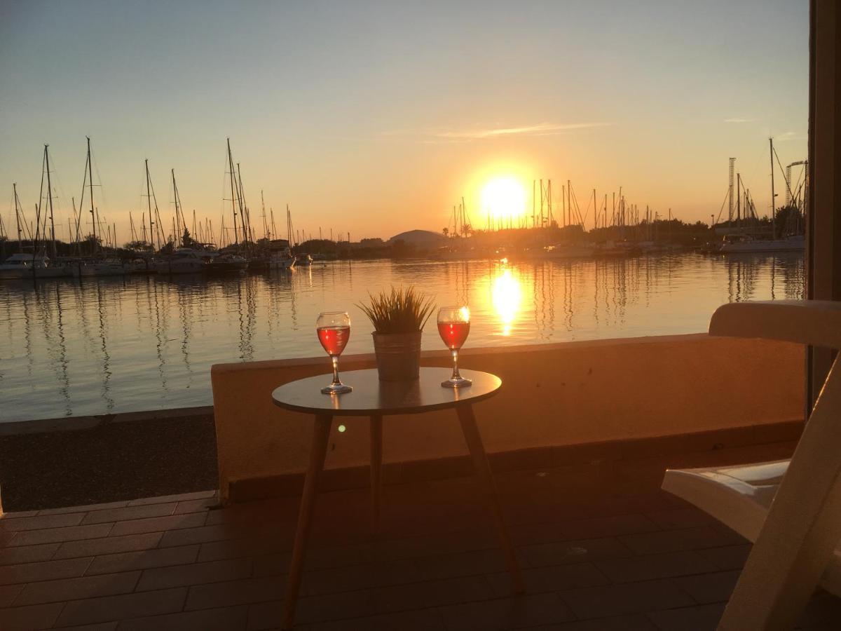 Studio - Les Pieds Dans L'Eau Agreable En Toutes Saisons 4 Couchages - Climatisation - Parking Prive - Piscine Sur Mer - Vue Magnifique Et Rare - Situation Optimum - Les Argonautes - Ile Des Pecheurs - Cap D'Agde Exterior foto