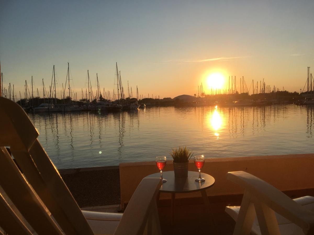 Studio - Les Pieds Dans L'Eau Agreable En Toutes Saisons 4 Couchages - Climatisation - Parking Prive - Piscine Sur Mer - Vue Magnifique Et Rare - Situation Optimum - Les Argonautes - Ile Des Pecheurs - Cap D'Agde Exterior foto