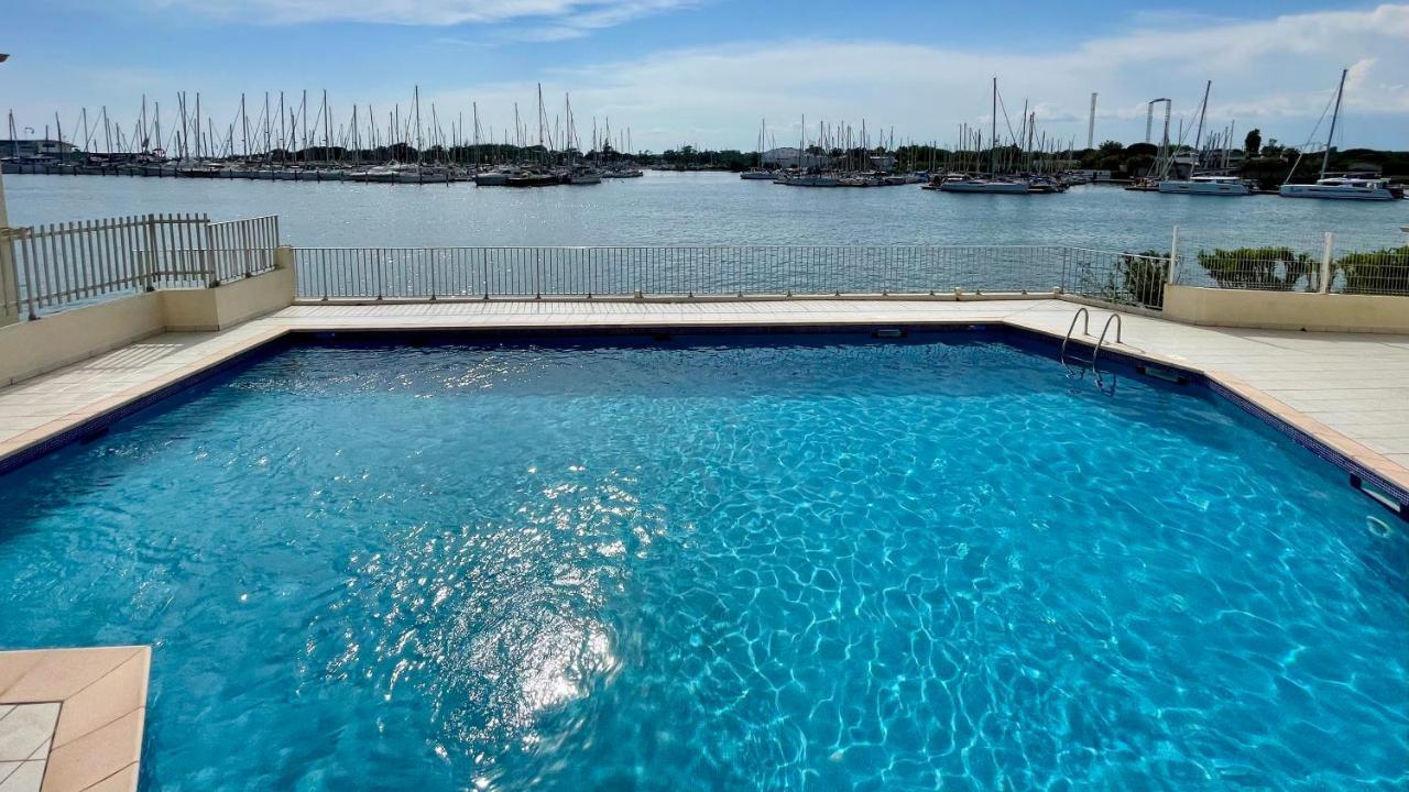 Studio - Les Pieds Dans L'Eau Agreable En Toutes Saisons 4 Couchages - Climatisation - Parking Prive - Piscine Sur Mer - Vue Magnifique Et Rare - Situation Optimum - Les Argonautes - Ile Des Pecheurs - Cap D'Agde Exterior foto