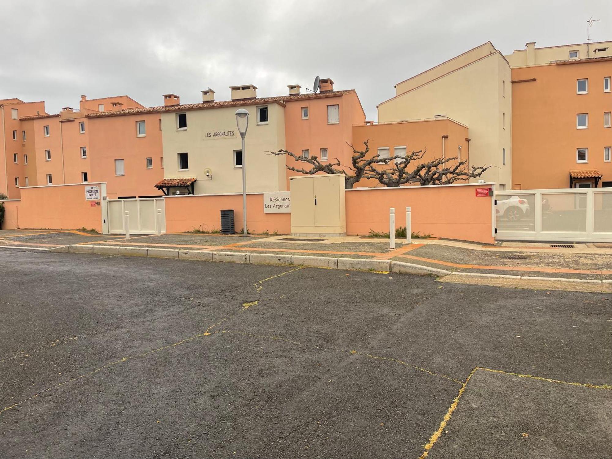 Studio - Les Pieds Dans L'Eau Agreable En Toutes Saisons 4 Couchages - Climatisation - Parking Prive - Piscine Sur Mer - Vue Magnifique Et Rare - Situation Optimum - Les Argonautes - Ile Des Pecheurs - Cap D'Agde Exterior foto